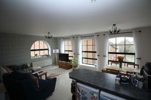 Photo 9- click for photo gallery